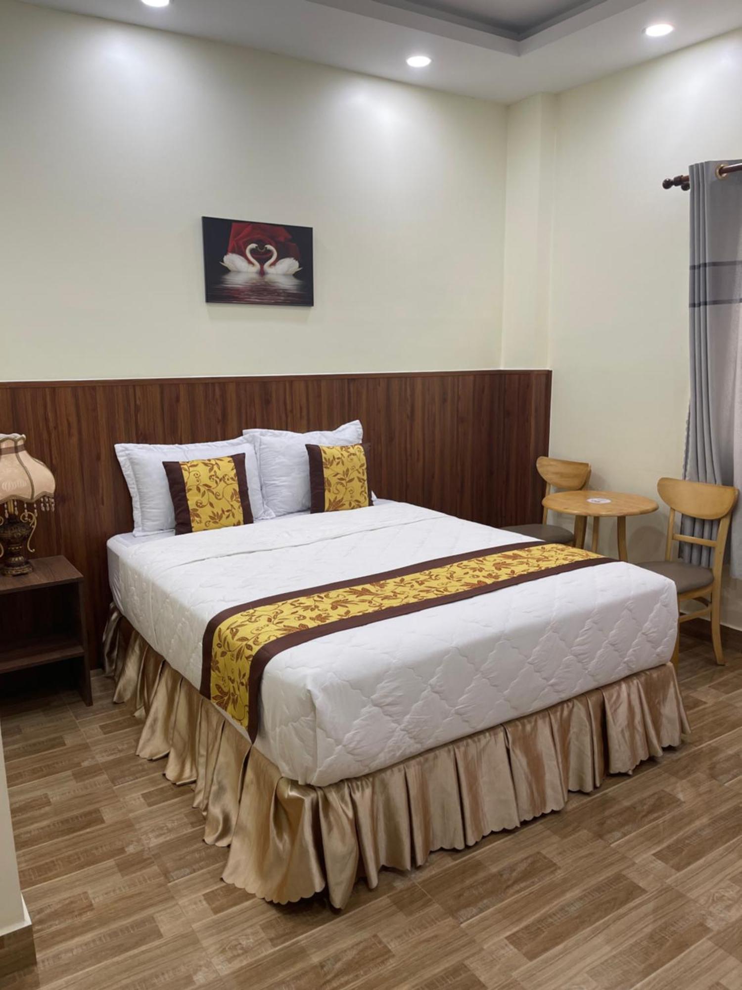 Motel Hoang De Чау-Док Экстерьер фото